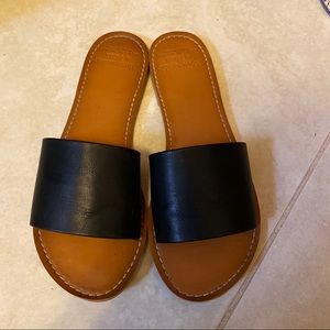 ANF slide sandals